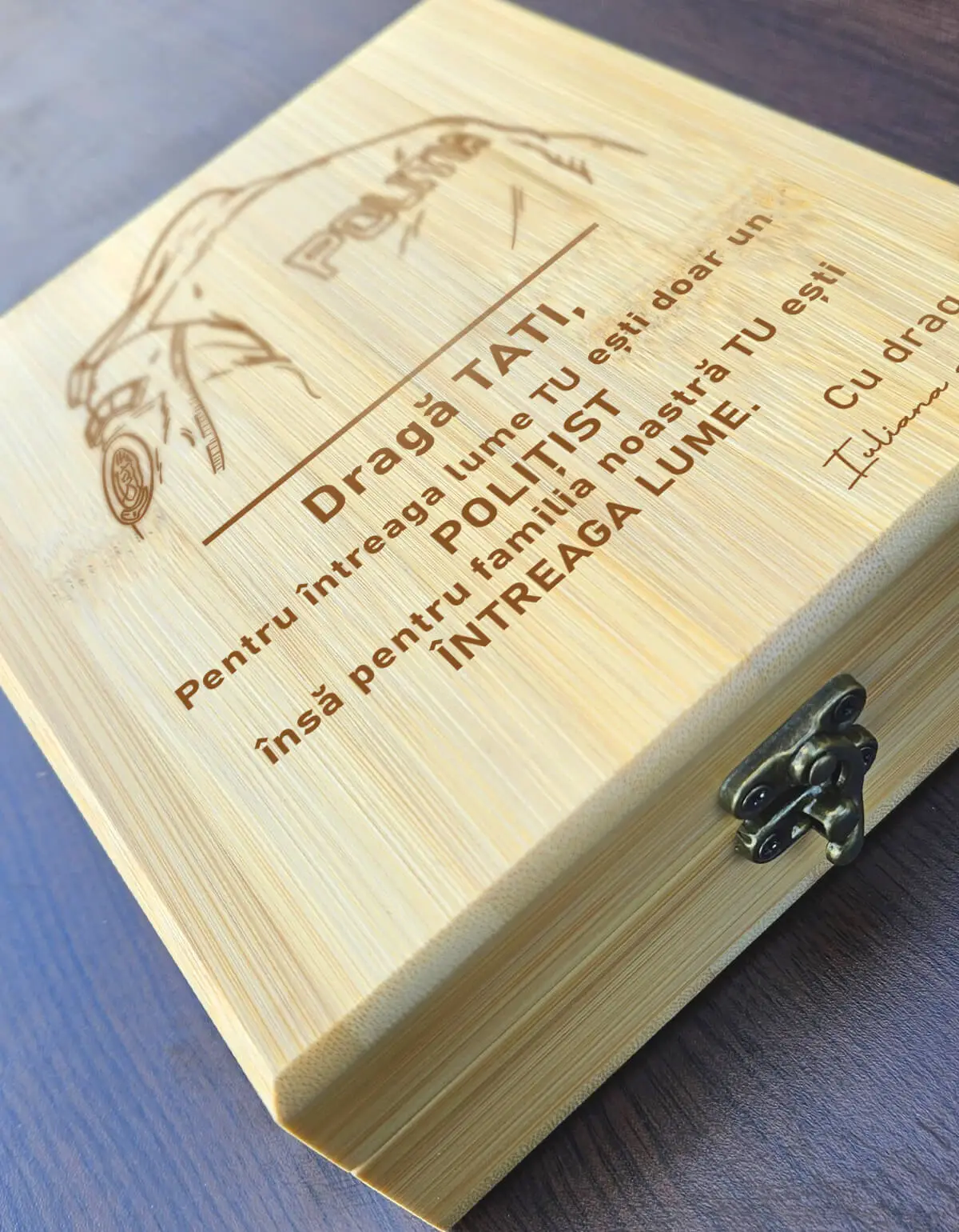 cadou-personalizat-pentru-tata-politist